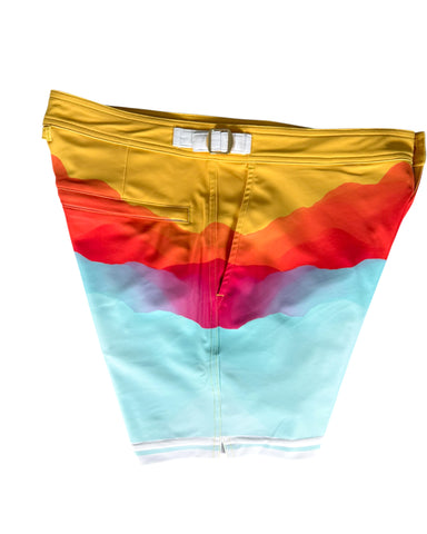 SUNSET IN COSTA BRAVA SHORTS
