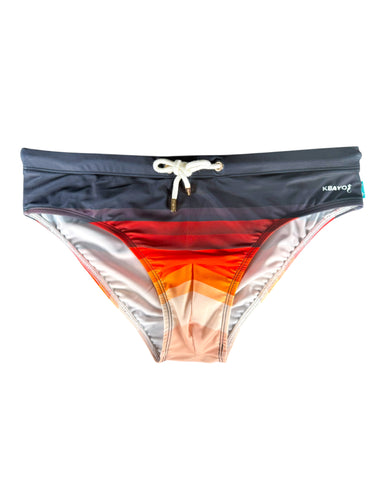 ALÍ BRIEFS